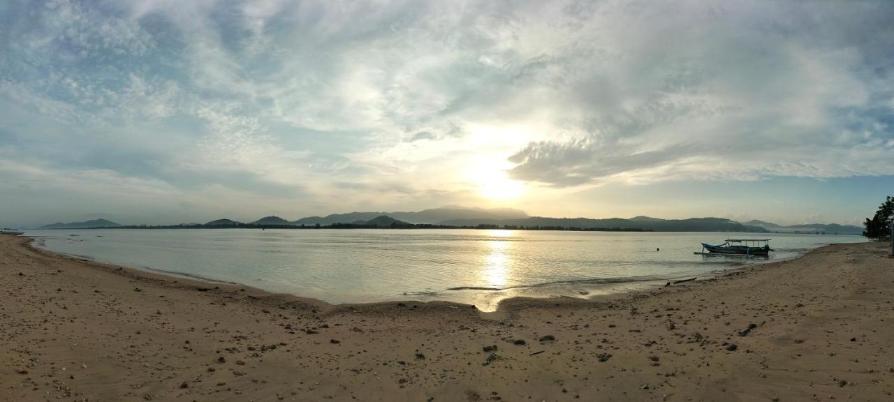 Beach Camp Lombok Sekotong Kültér fotó